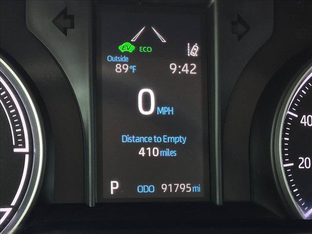 Used 2021 Toyota Venza LE AWD/4WD image 10
