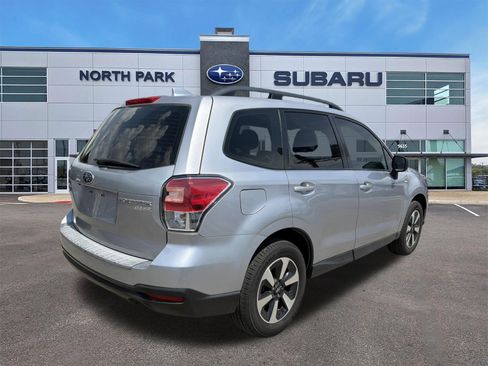 Used 2017 Subaru Forester 2.5i w/ Alloy Wheel Package AWD/4WD image 3