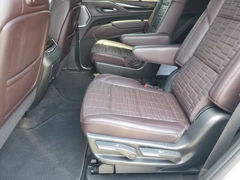Used 2023 Cadillac Escalade V AWD/4WD image 22