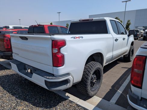 Used 2021 Chevrolet Silverado 1500 Custom AWD/4WD image 4