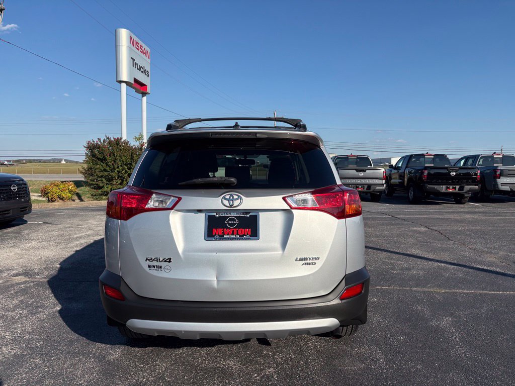 Used 2015 Toyota RAV4 Limited w/ Outdoor Package AWD/4WD image 8