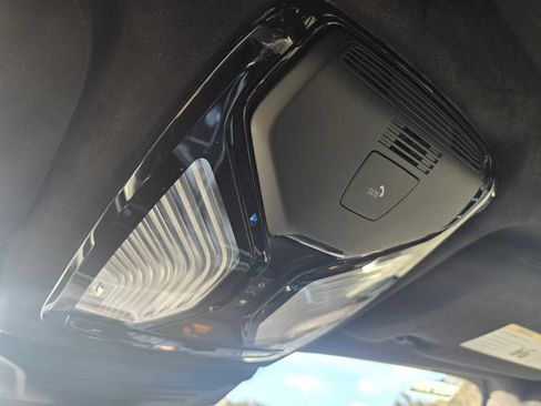 Used 2023 BMW X7 xDrive40i w/ M Sport Package image 35