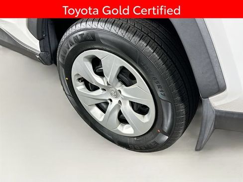 Certified 2020 Toyota RAV4 LE w/ All Weather Liner Package AWD/4WD image 29