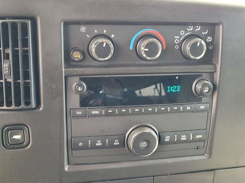 Used 2023 GMC Savana 3500 LS image 18