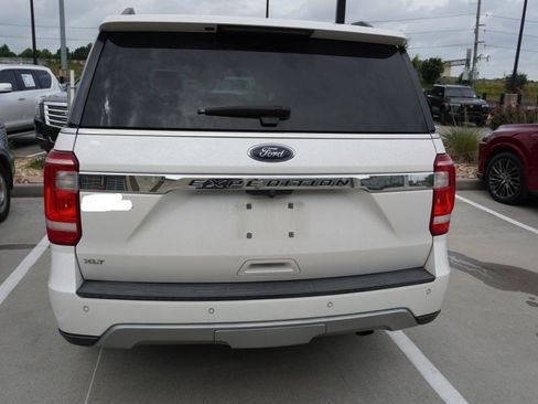 Used 2019 Ford Expedition XLT w/ Equipment Group 202A RWD image 6