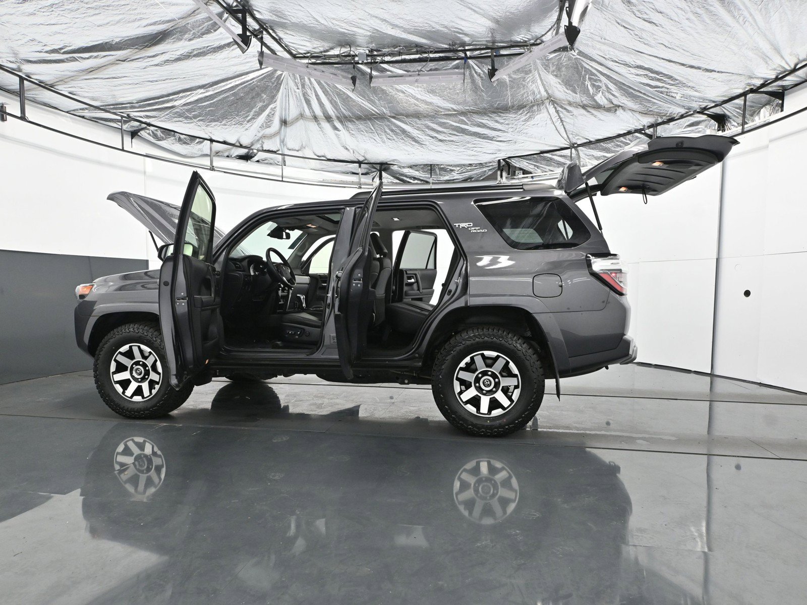 Used 2021 Toyota 4Runner TRD Off-Road Premium w/ Moonroof Package AWD/4WD image 35