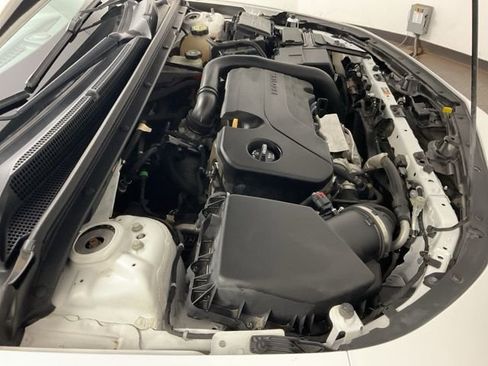 Certified 2018 Chevrolet Malibu LT FWD image 22