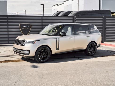 Used 2026 Land Rover Range Rover Long Wheelbase SE image 5