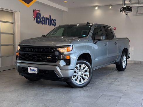 Certified 2023 Chevrolet Silverado 1500 Custom image 2