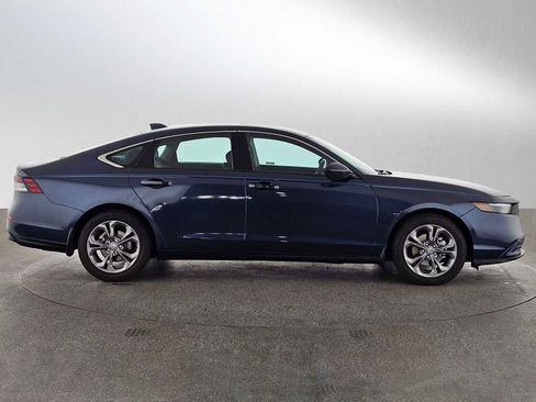 Used 2024 Honda Accord EX image 2