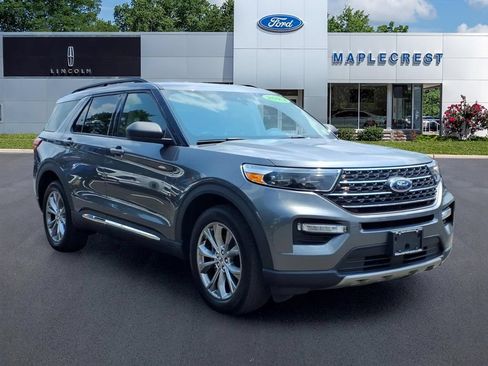 Used 2022 Ford Explorer XLT w/ Equipment Group 202A AWD/4WD image 1