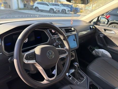 Used 2022 Volkswagen Tiguan SE image 20
