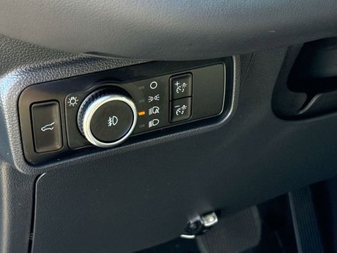 Used 2025 Ford Explorer ST-Line w/ Premium Package image 26