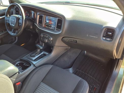 Used 2022 Dodge Charger R/T w/ Blacktop Package image 28