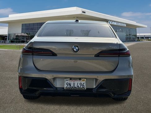 Certified 2023 BMW 740i w/ Executive Package image 9