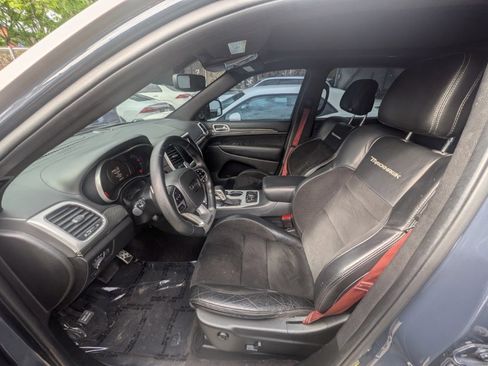 Used 2018 Jeep Grand Cherokee Trackhawk AWD/4WD image 12