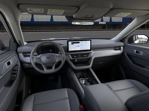 New 2026 Ford Explorer Active AWD/4WD image 9