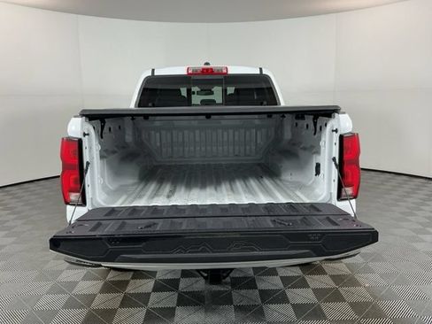 Used 2024 Chevrolet Colorado LT w/ LT Convenience Package III AWD/4WD image 7