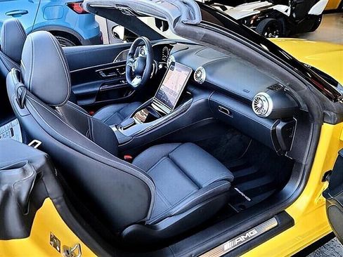 Used 2022 Mercedes-Benz SL 63 AMG 4MATIC image 4
