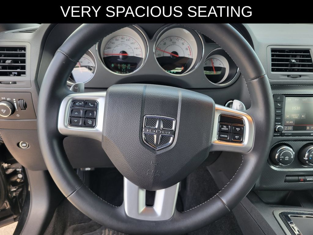 Used 2014 Dodge Challenger R/T RWD image 17