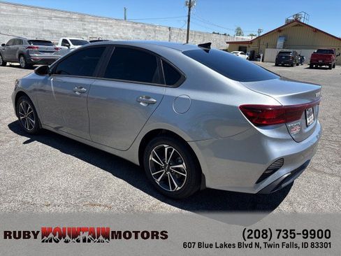 Used 2024 Kia Forte LXS FWD image 5