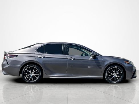 Used 2023 Toyota Camry SE w/ Convenience Package FWD image 6