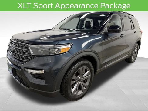 Used 2023 Ford Explorer XLT w/ Equipment Group 202A AWD/4WD image 9