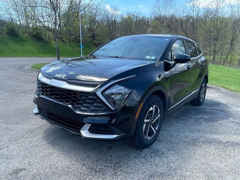 Used 2023 Kia Sportage LX image 7