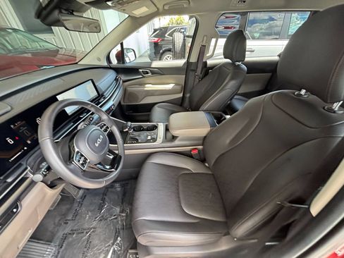 Used 2026 Kia Carnival FWD image 24