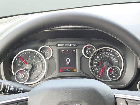 New 2026 RAM 1500 4x4 Crew Cab image 11