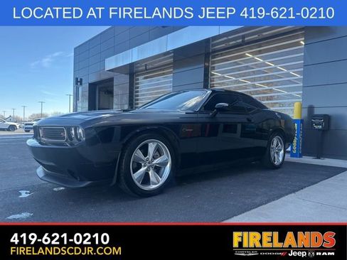 Used 2014 Dodge Challenger R/T image 3