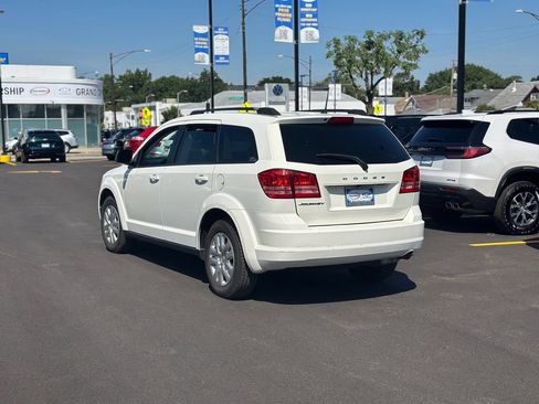 Used 2019 Dodge Journey SE FWD image 5