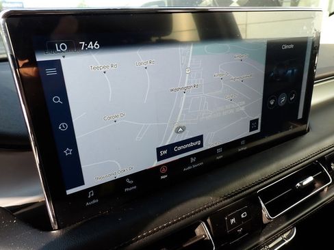 Certified 2023 Lincoln Nautilus AWD w/ Premium Package image 21