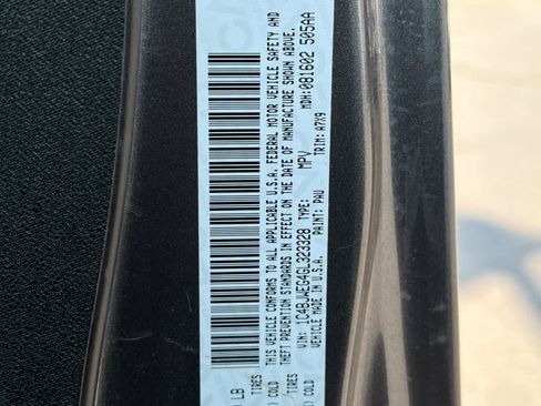 Used 2016 Jeep Wrangler Unlimited Sahara w/ Connectivity Group AWD/4WD image 27
