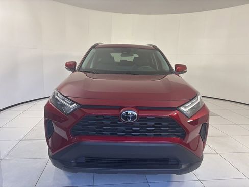 Used 2024 Toyota RAV4 XLE w/ Convenience Package image 8