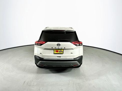 Used 2021 Nissan Rogue SL FWD image 8