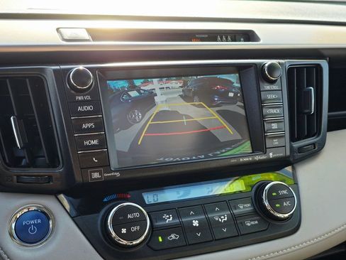 Used 2018 Toyota RAV4 Limited w/ Carpet Mat Package AWD/4WD image 23
