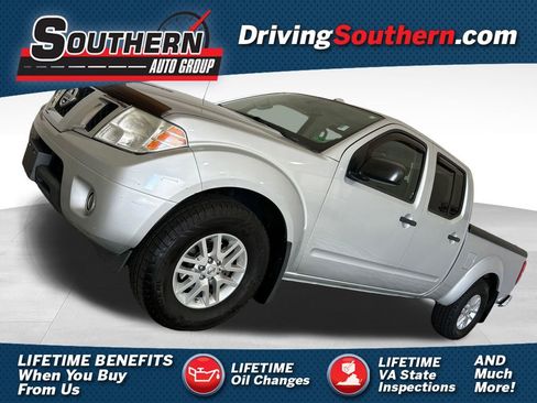 Used 2017 Nissan Frontier SV w/ SV Value Truck Package RWD image 1