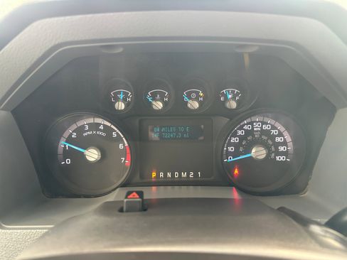 Used 2014 Ford F250 XL w/ Power Equipment Group image 19
