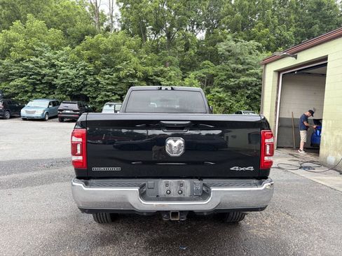Used 2024 RAM 3500 Big Horn w/ Towing Technology Group AWD/4WD image 6