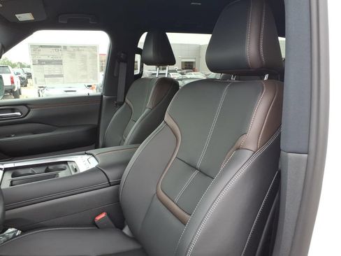 New 2026 Nissan Armada SL w/ Captain's Chari Seat Package AWD/4WD image 15