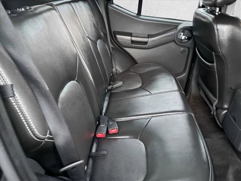 Used 2015 Nissan Xterra PRO-4X w/ Pro-4x Leather Package image 17