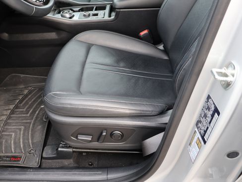 Used 2023 Kia Sorento EX image 42