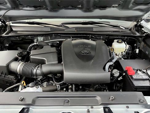 Certified 2023 Toyota Tacoma TRD Off-Road image 15