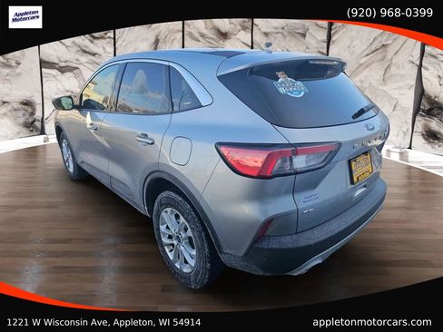 Used 2022 Ford Escape SE image 10