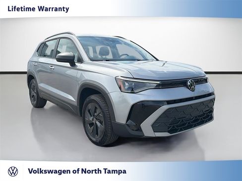 Used 2025 Volkswagen Taos S FWD image 1
