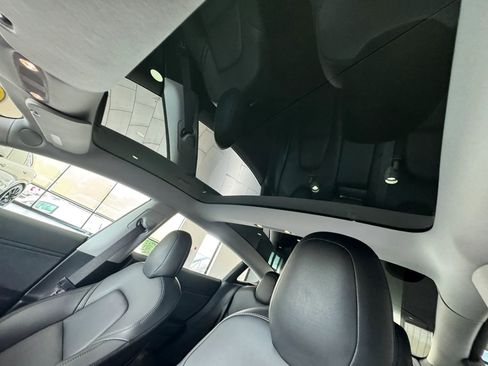 Used 2018 Tesla Model 3 Long Range RWD image 36
