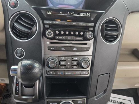 Used 2014 Honda Pilot Touring image 32