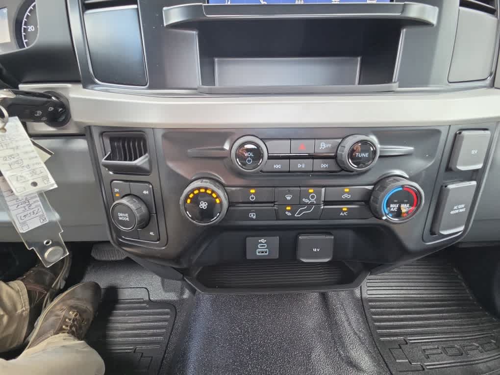 New 2025 Ford F350 XL w/ XL Chrome Package AWD/4WD image 42