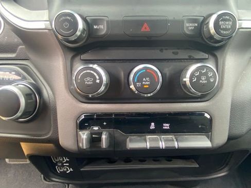 Used 2024 RAM 2500 Big Horn image 22